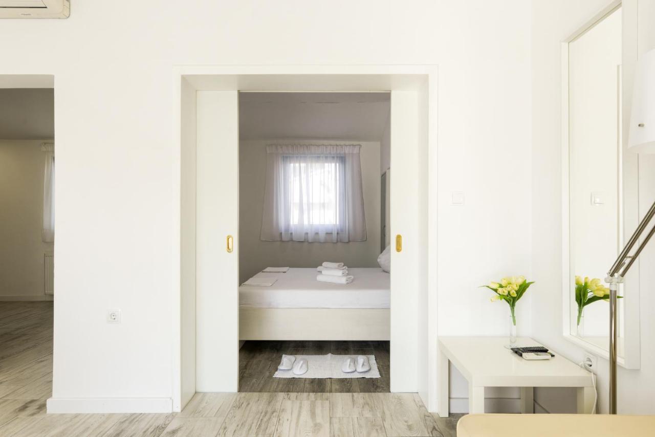 Apartments Villa Pina Vodice Exterior foto