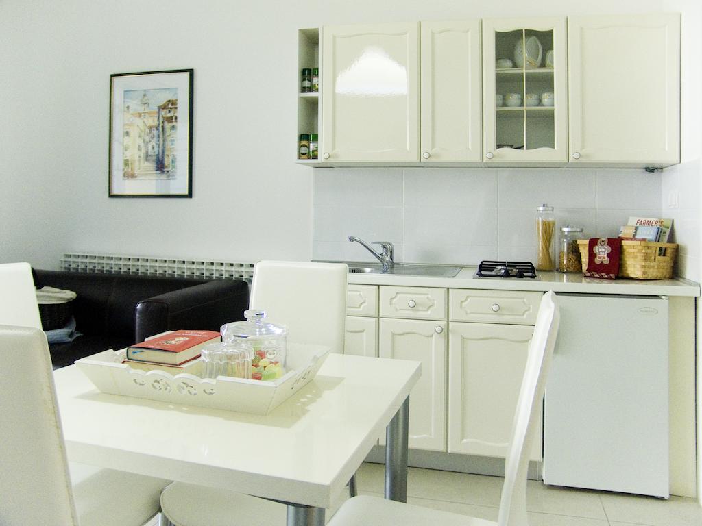 Apartments Villa Pina Vodice Zimmer foto