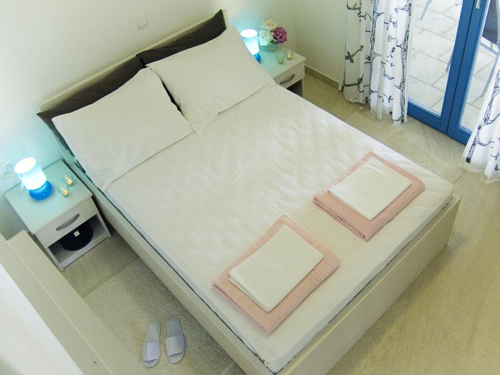 Apartments Villa Pina Vodice Zimmer foto