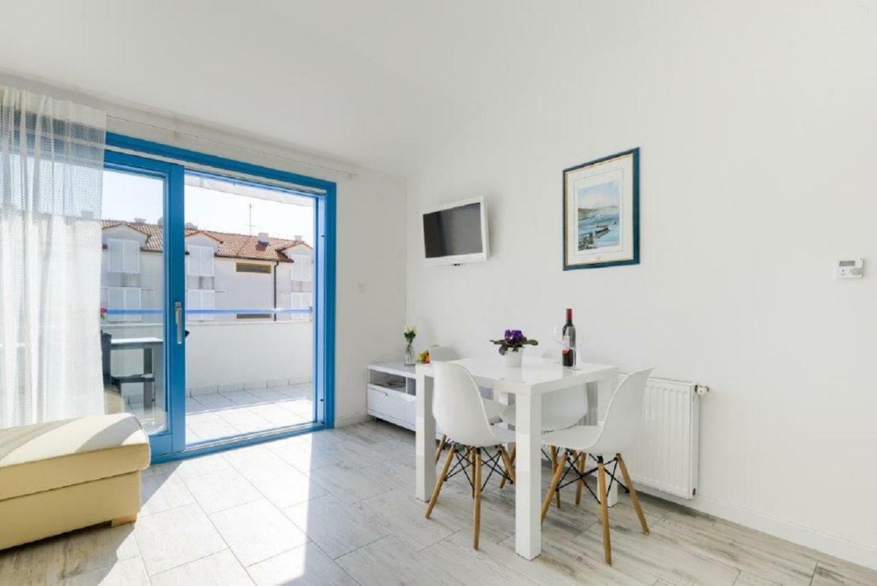 Apartments Villa Pina Vodice Exterior foto