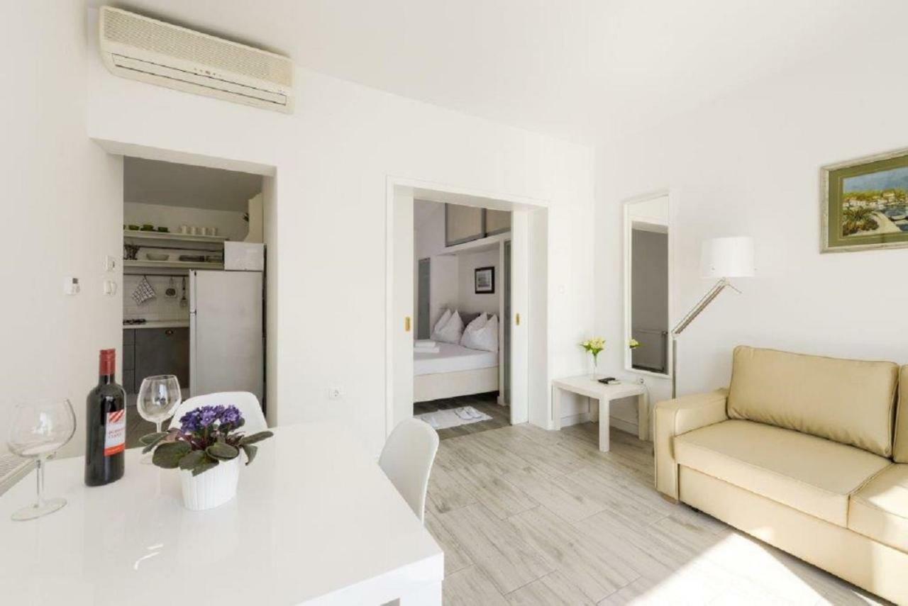 Apartments Villa Pina Vodice Exterior foto